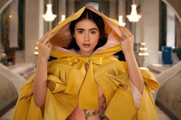 lily-collins-mirror-mirror