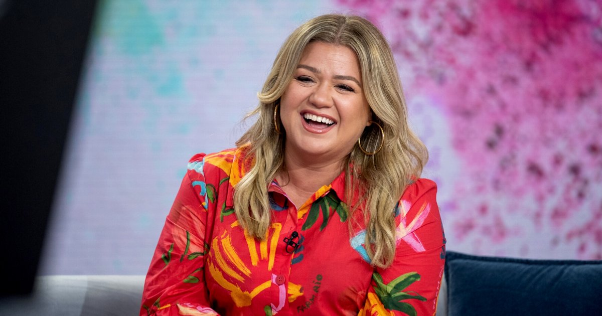 Kelly Clarksons Biggest Fear Revealed After Catalog Sale What She Said Will Move You - 0xt0wbx