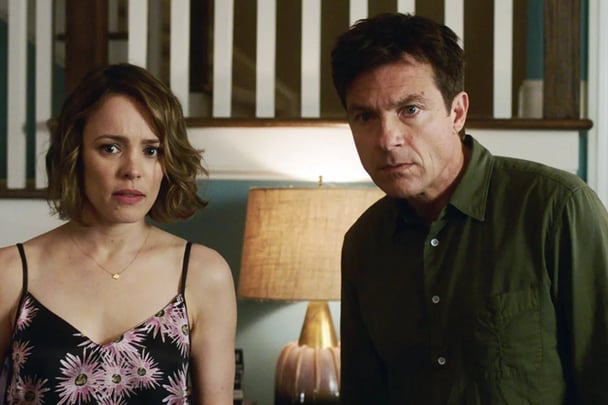 Rachel McAdams and Jason Bateman in Game Night.