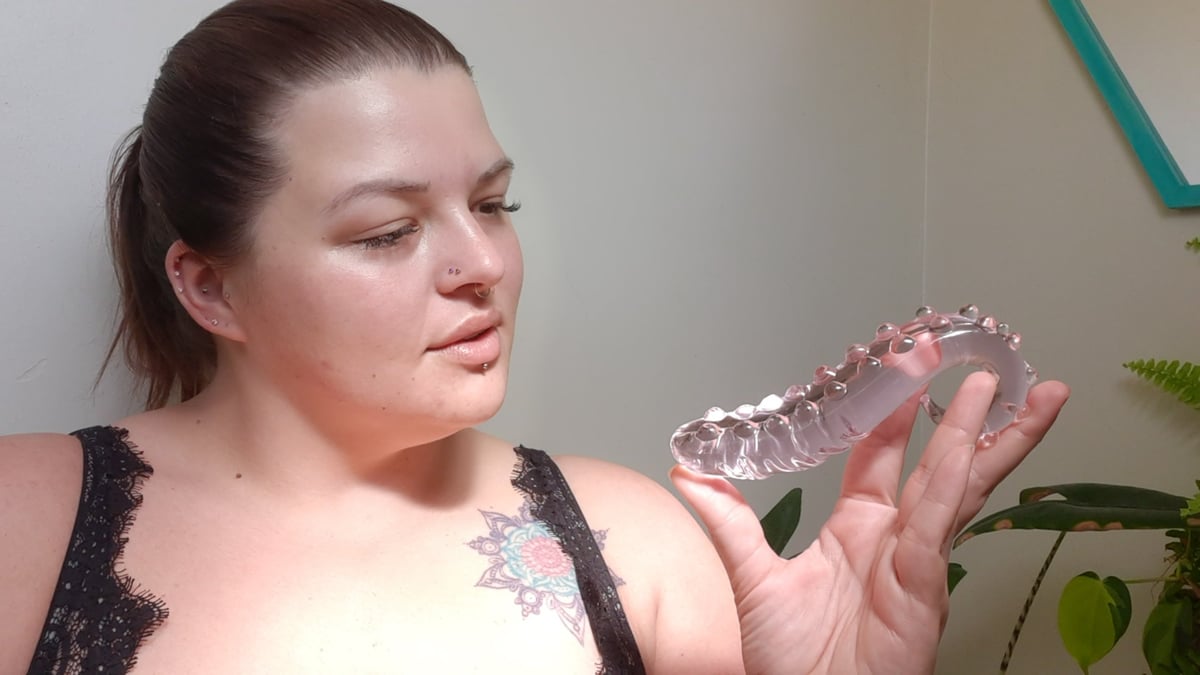 Sex toy review Sacred Squirter by Yoni Pleasure Palace