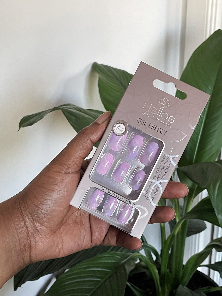 I tried the Helios press on nails range for a week.