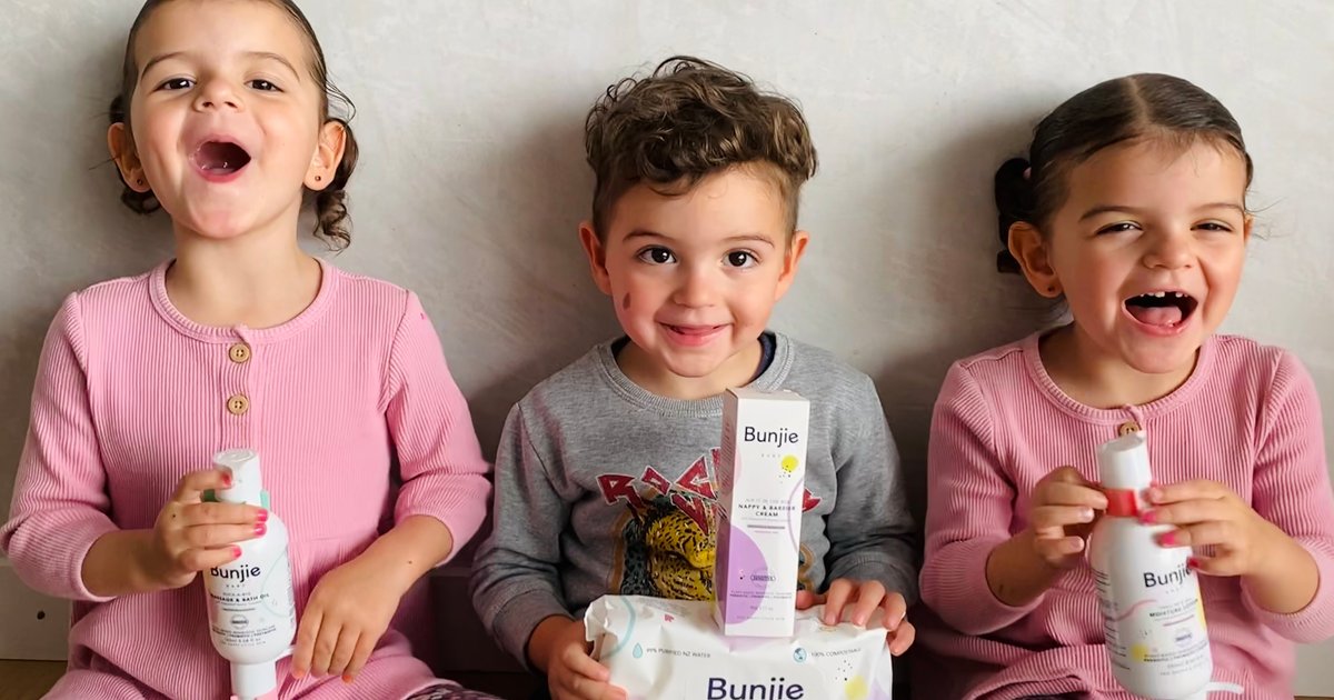Our honest Bunjie Probiotic Baby Wipes review.