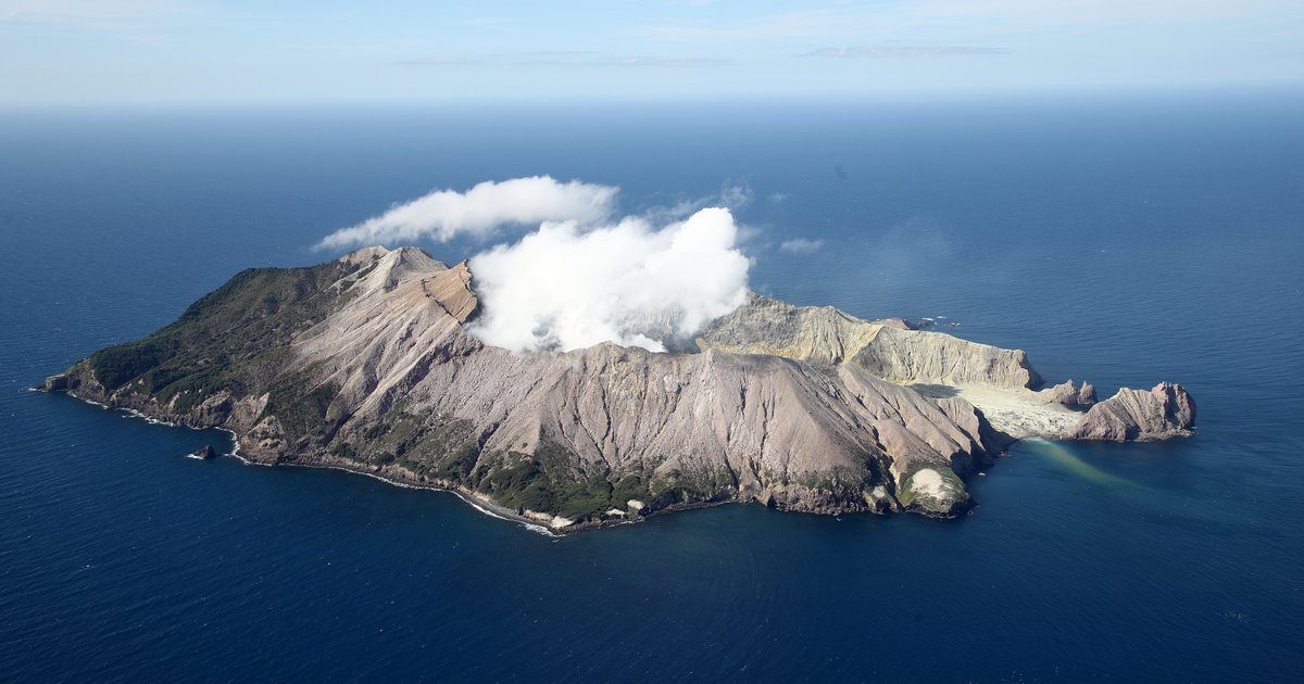 What it was like to be at White Island when it erupted.