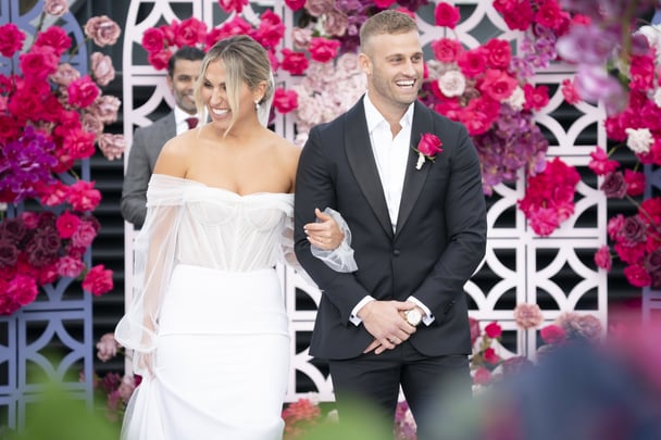 Sara and Tim getting married on MAFS 2024.