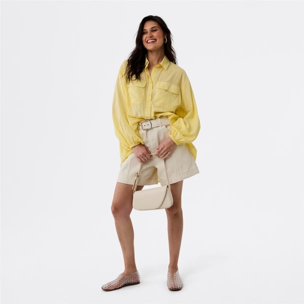 Oversized shirt in yellow