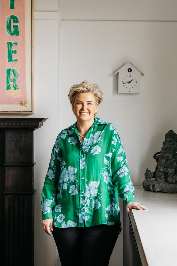 Photo of Feng Shui Master Kelly McCloskey c/o Luise Skibbe Photography. 