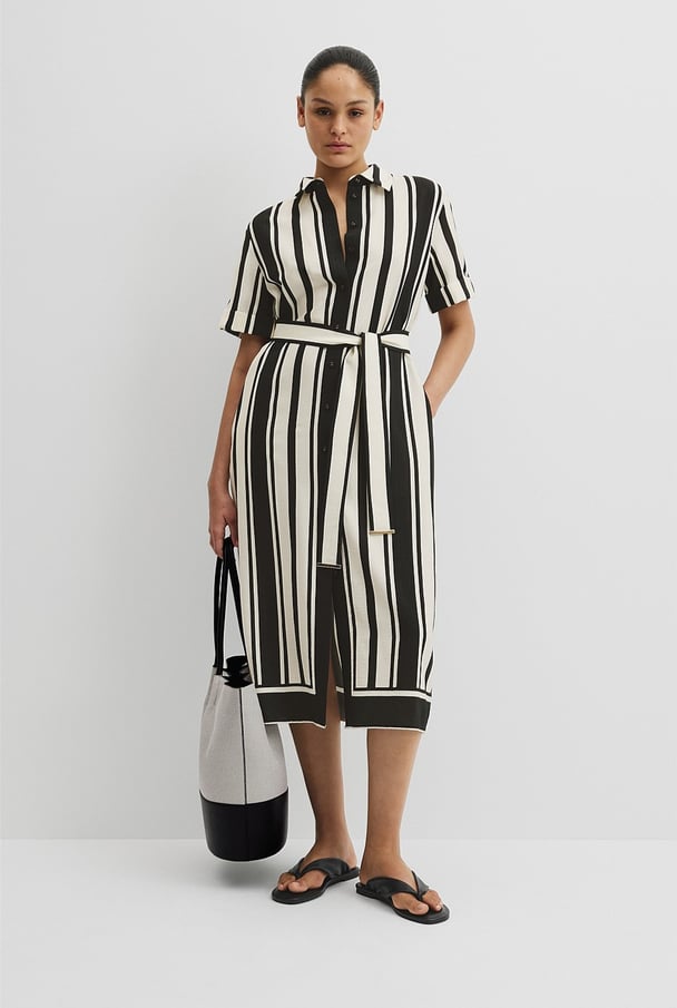 Collared neckline midi dress