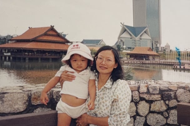 Liv Arnold with her mum. Image: Supplied.