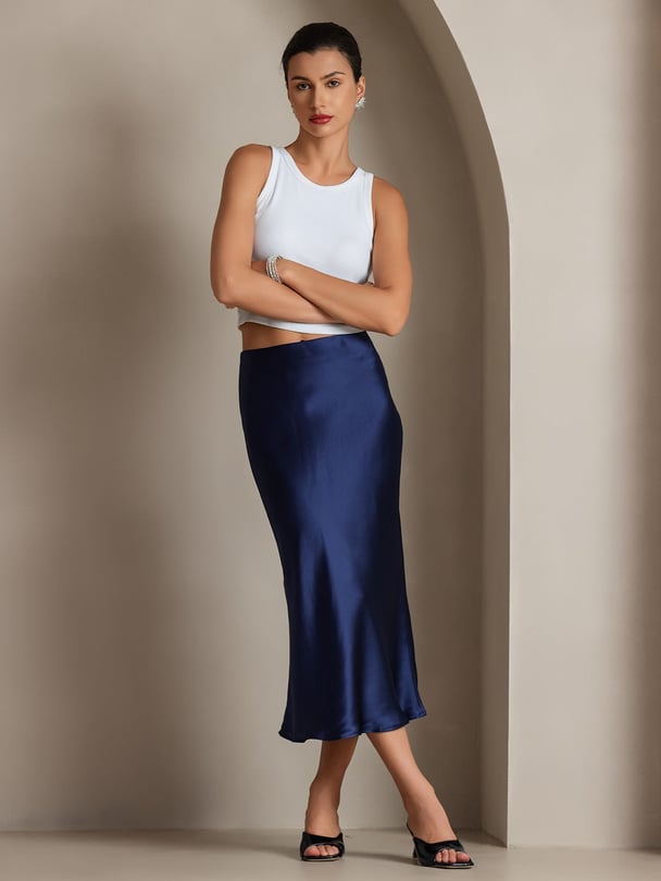 Straight midi skirt in silky fabric