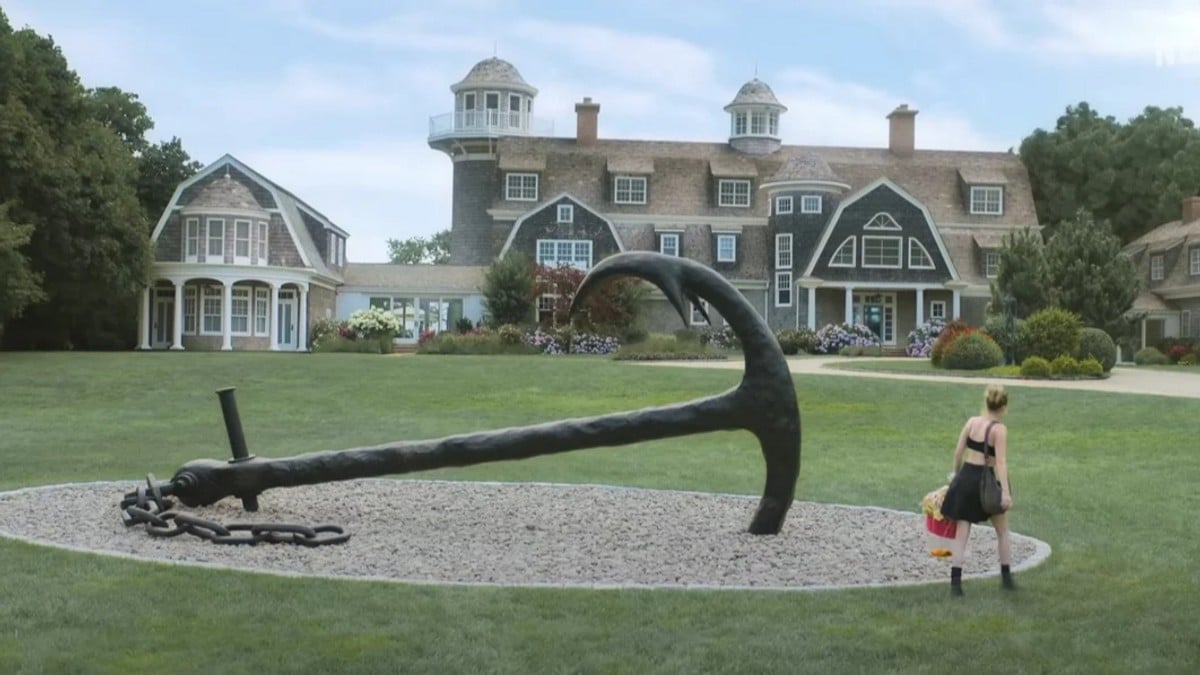 A scene from the Netflix show Sirens