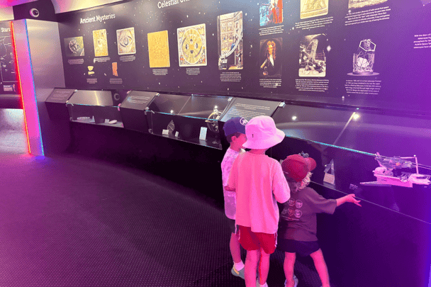 What to do with kids in Brisbane: The Sir Thomas Brisbane Planetarium.