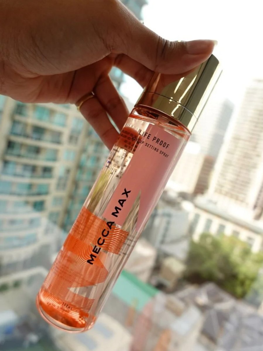 MECCA MAX Life Proof Setting Spray.