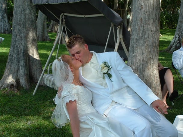 Robyn and Christopher Alesich.