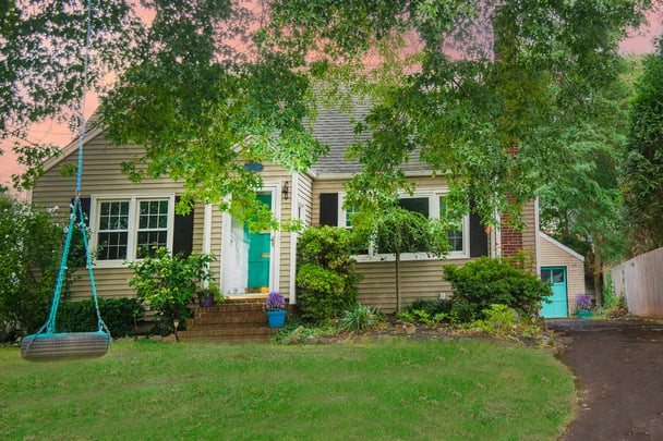 Susan Barr sold home for a life on a cruise.