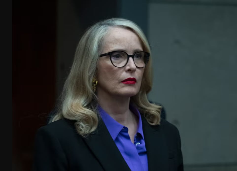What does the ending of Hostage on Netflix mean? 