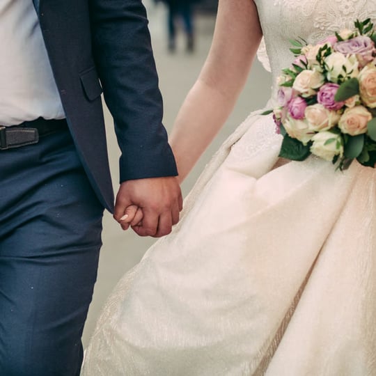 The one thing happily married women have quietly stopped doing.