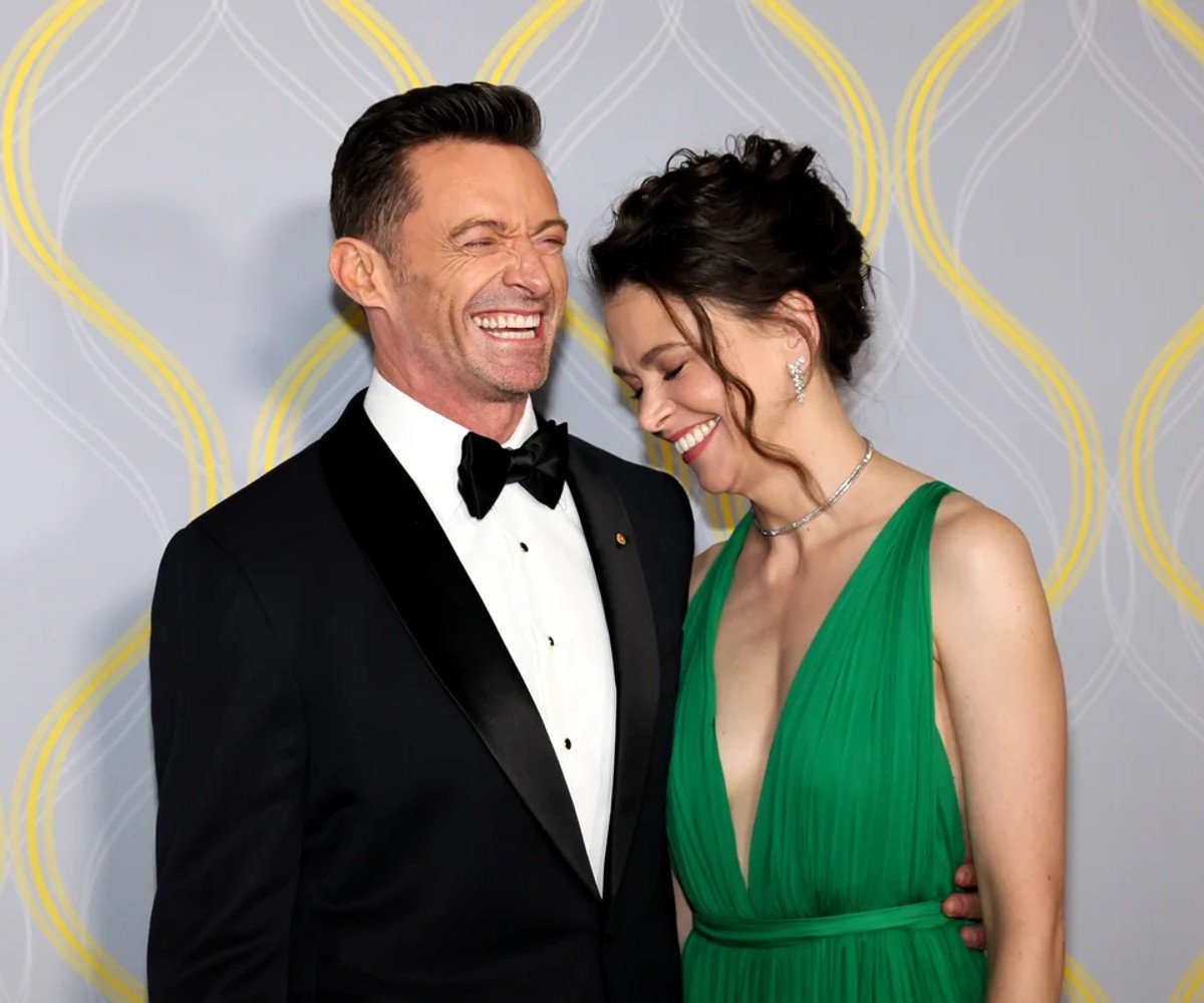 Hugh Jackman and Sutton Foster dodged dating rumours in 2024.