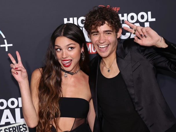 Olivia Rodrigo and Joshua Bassett reuniting in 2022.