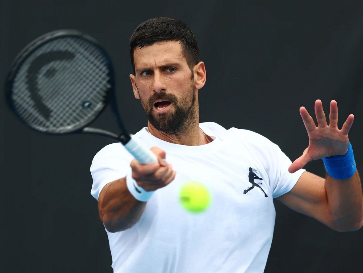 Novak Djokovic practices during day one of the 2025 Brisbane International at Pat Rafter Arena.