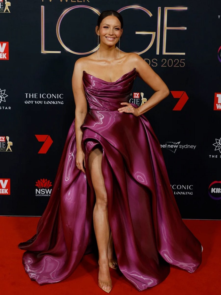 Ricki-Lee Coulter