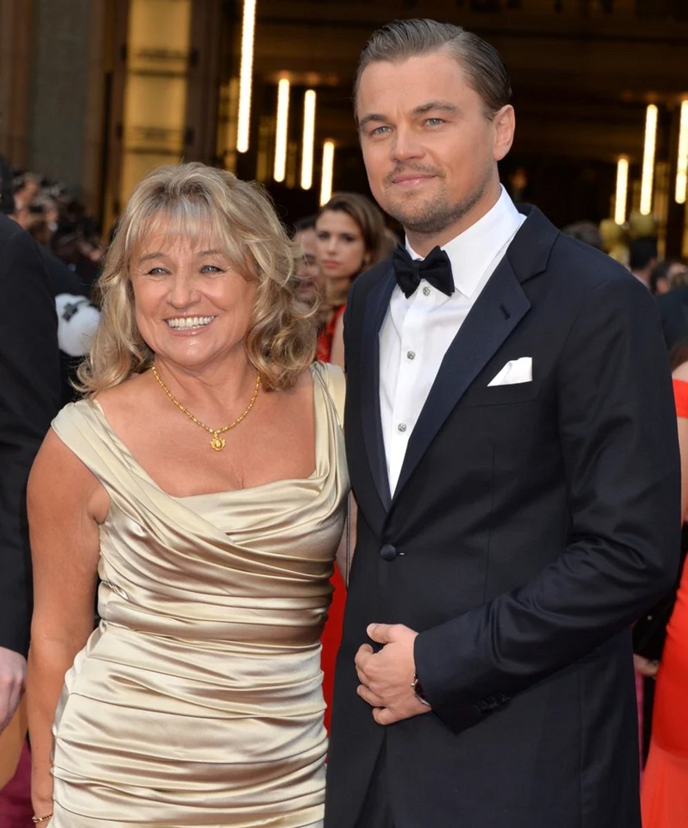 Leonardo DiCaprio and his mum Irmelin Indenbirken attend the Oscars in 2014.