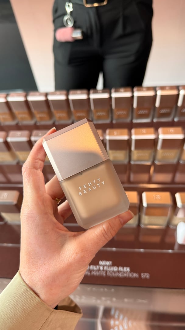Fenty Beauty Pro Filt'r Fluid Flex Natural Matte Foundation.