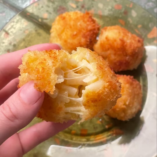 This hack is the only reason you'll ever need to have leftover mac and cheese.