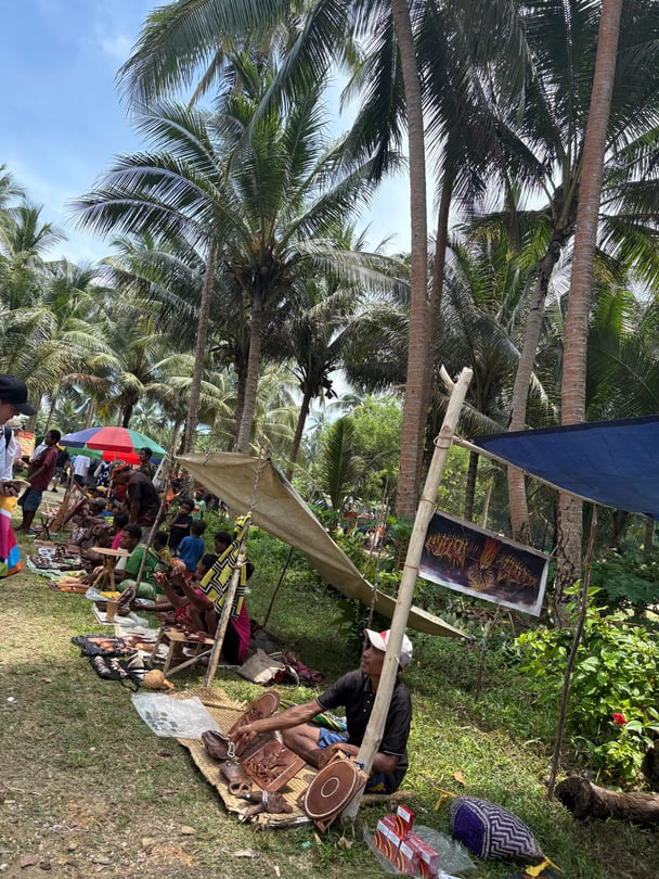 Market sellers in Papua New Guinea.