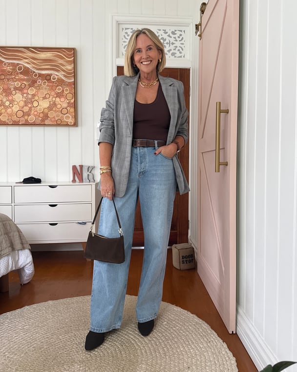 Content Creator and writer Nikki Parkinson wear smart casual outfit