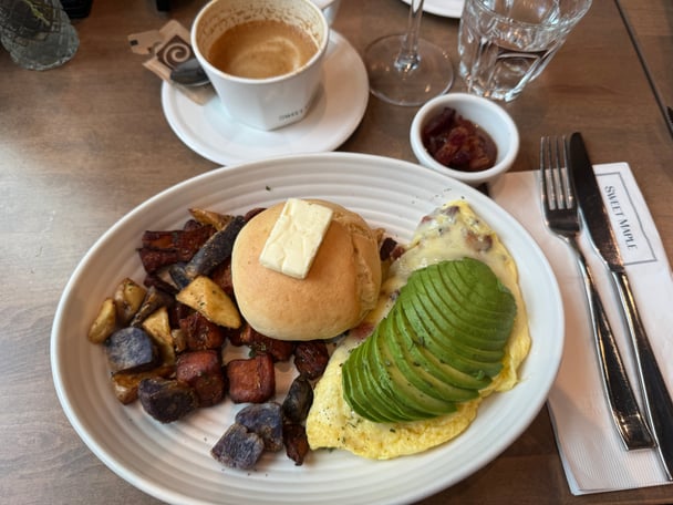 brunch at Sweet Maple cafe Santa Monica