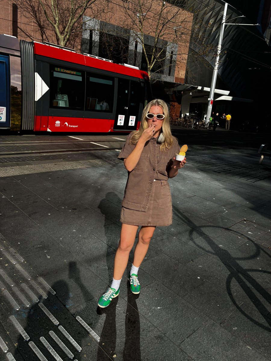 Mamamia lifestyle producer Annaliese Tood wears her chocolate brown All About Eve set.