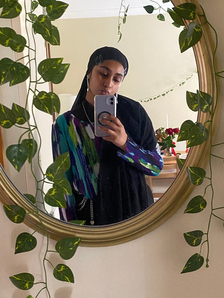 mirror selfie
