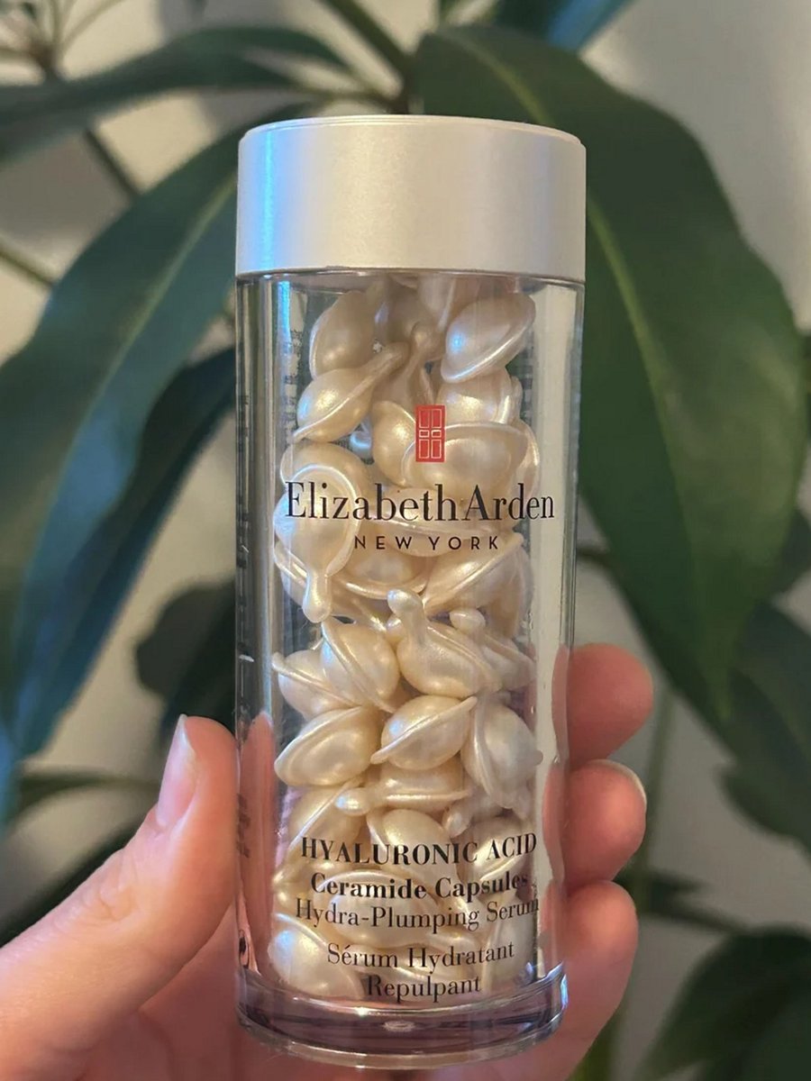 Elizabeth Arden Hyaluronic Acid Ceramide Capsules. Image: Supplied.