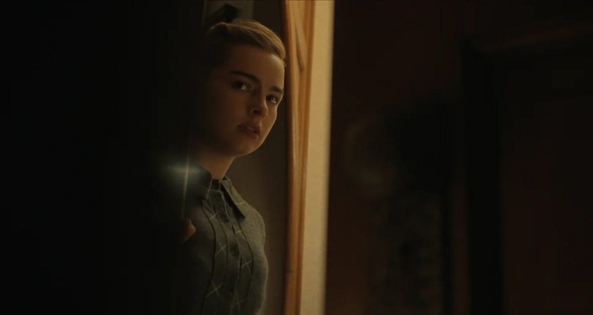 Addison Rae as Evelyn Hartley in Netflix's Monster: The Ed Gein Story.
