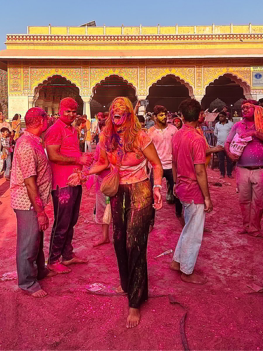 Sarah pictured celebrating Holi in Jaipur. 