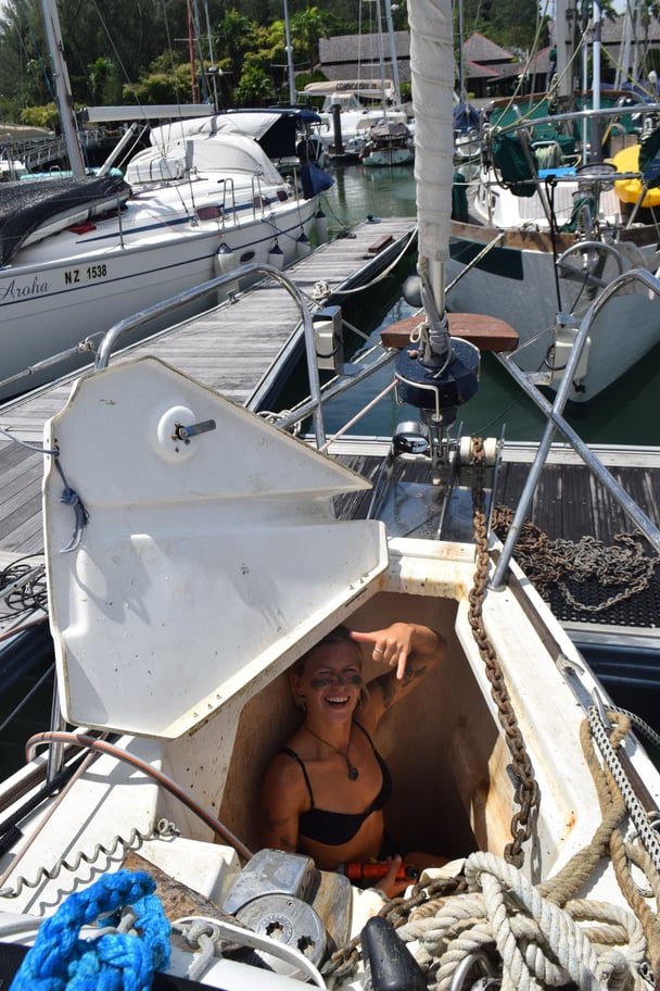 the truth behind living in a sailboat