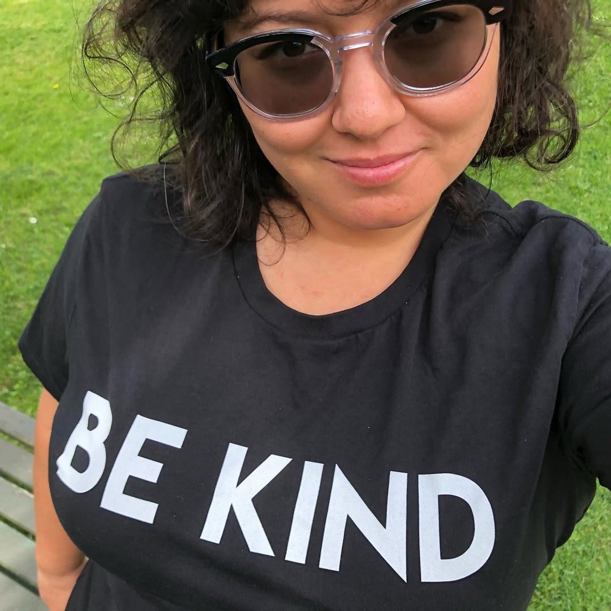 elizae-jane-barnes-wearing-a-be-kind-shirt