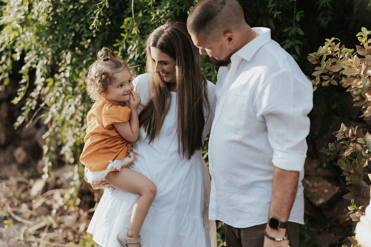 Pippa White with her parents Annah and Brock White.