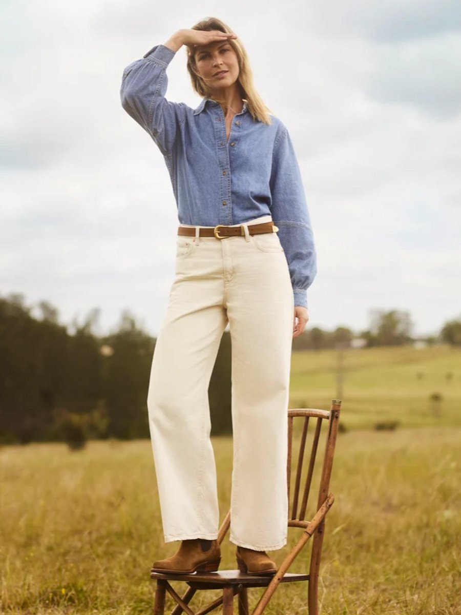 Women style R.M.Williams boots with casual wide leg jeans.