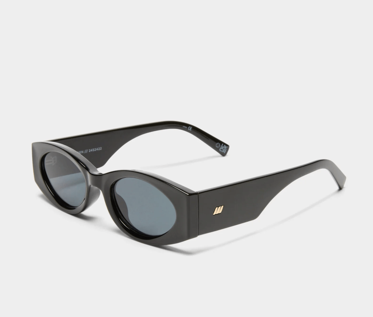 Black oval sunglasses.