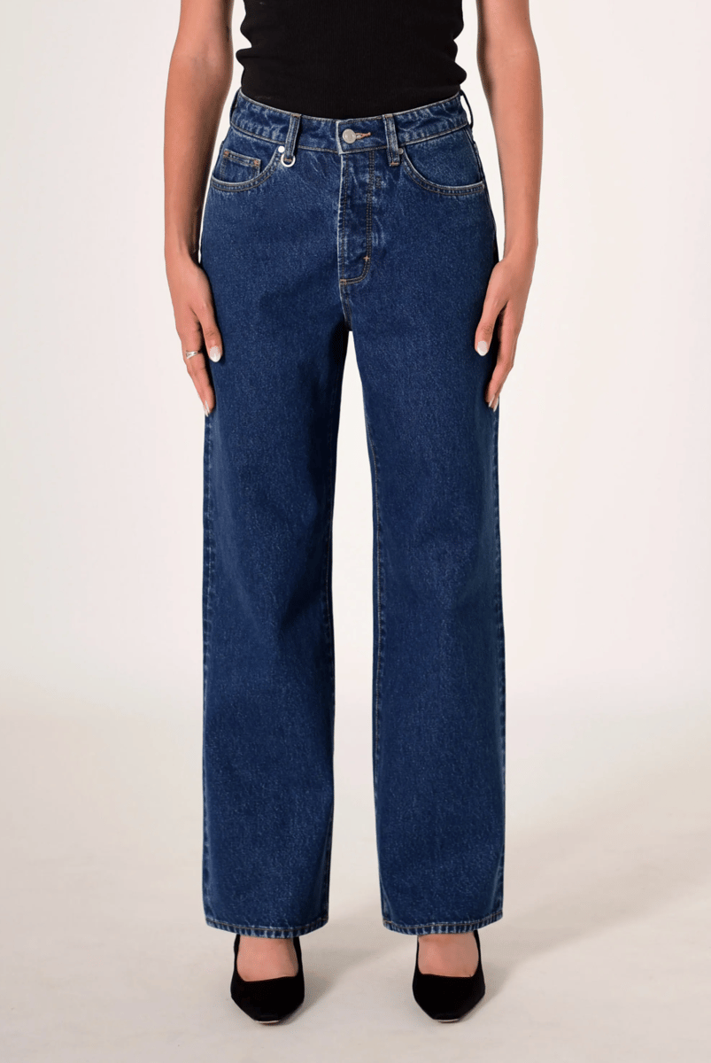 Neuw Coco Relaxed jeans.