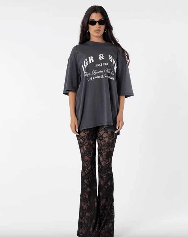 Oversized graphic tee.