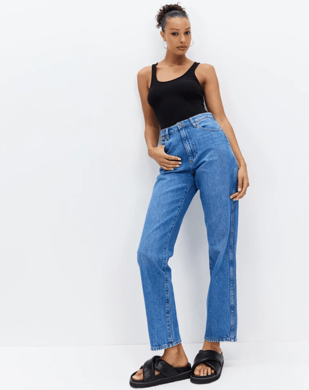 Wrangler Claudia Hi Straight jeans.