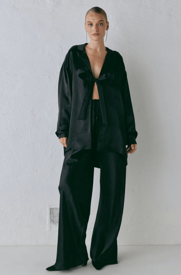 Vrg Grl Rae Satin Set.