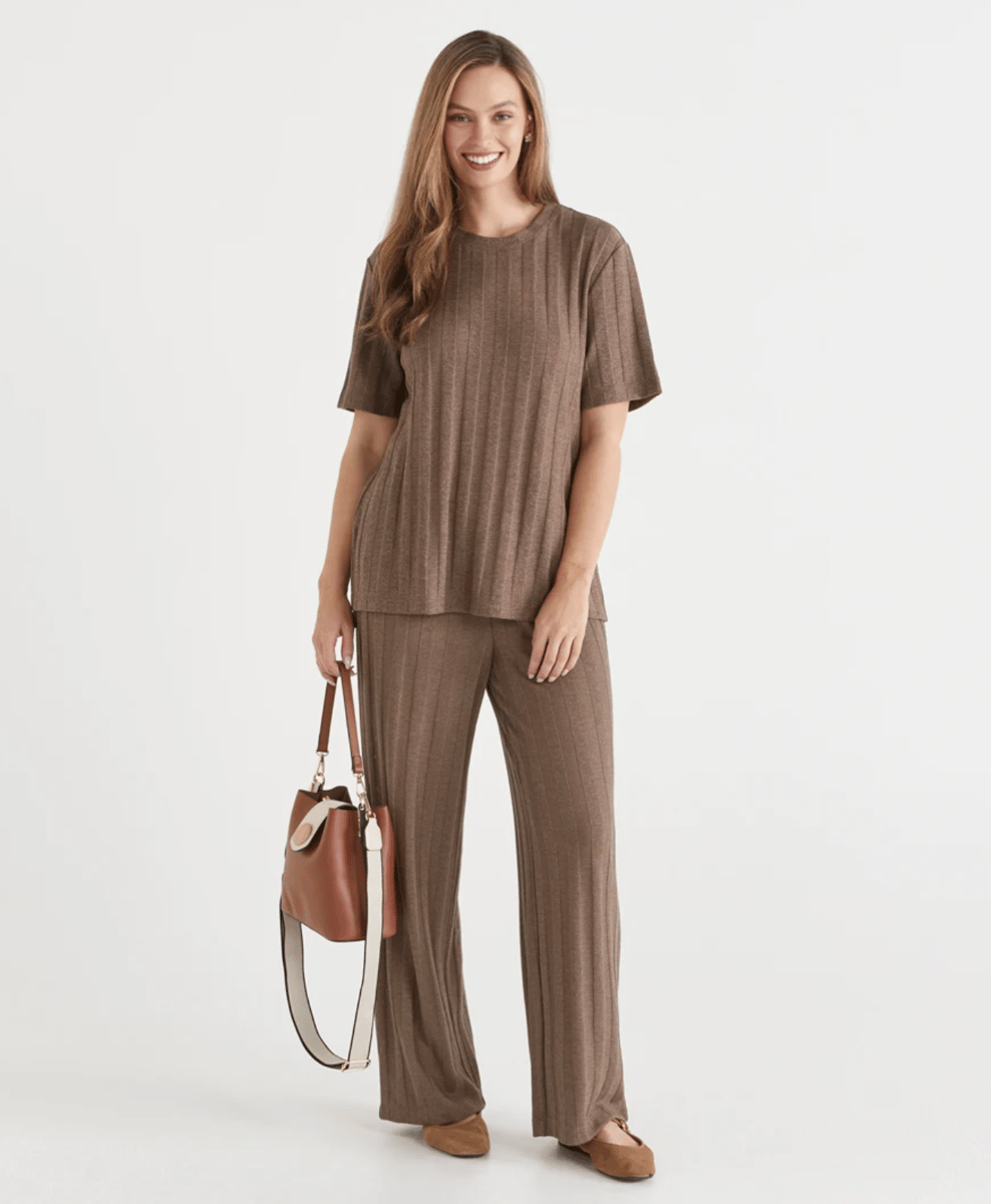 Sussan lounge set.