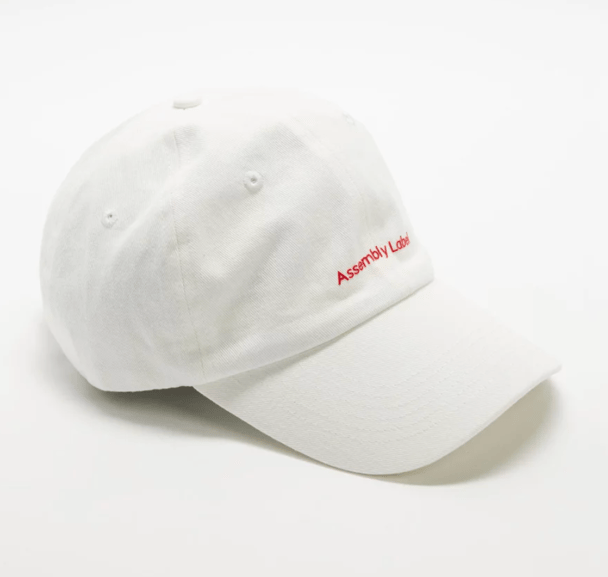Assembly Label logo cap.