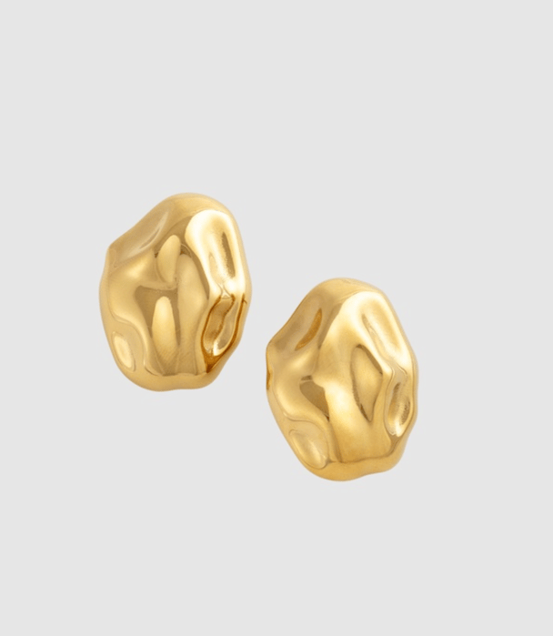 Naiah earring.