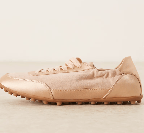 ASOS sneakerina skeaners.