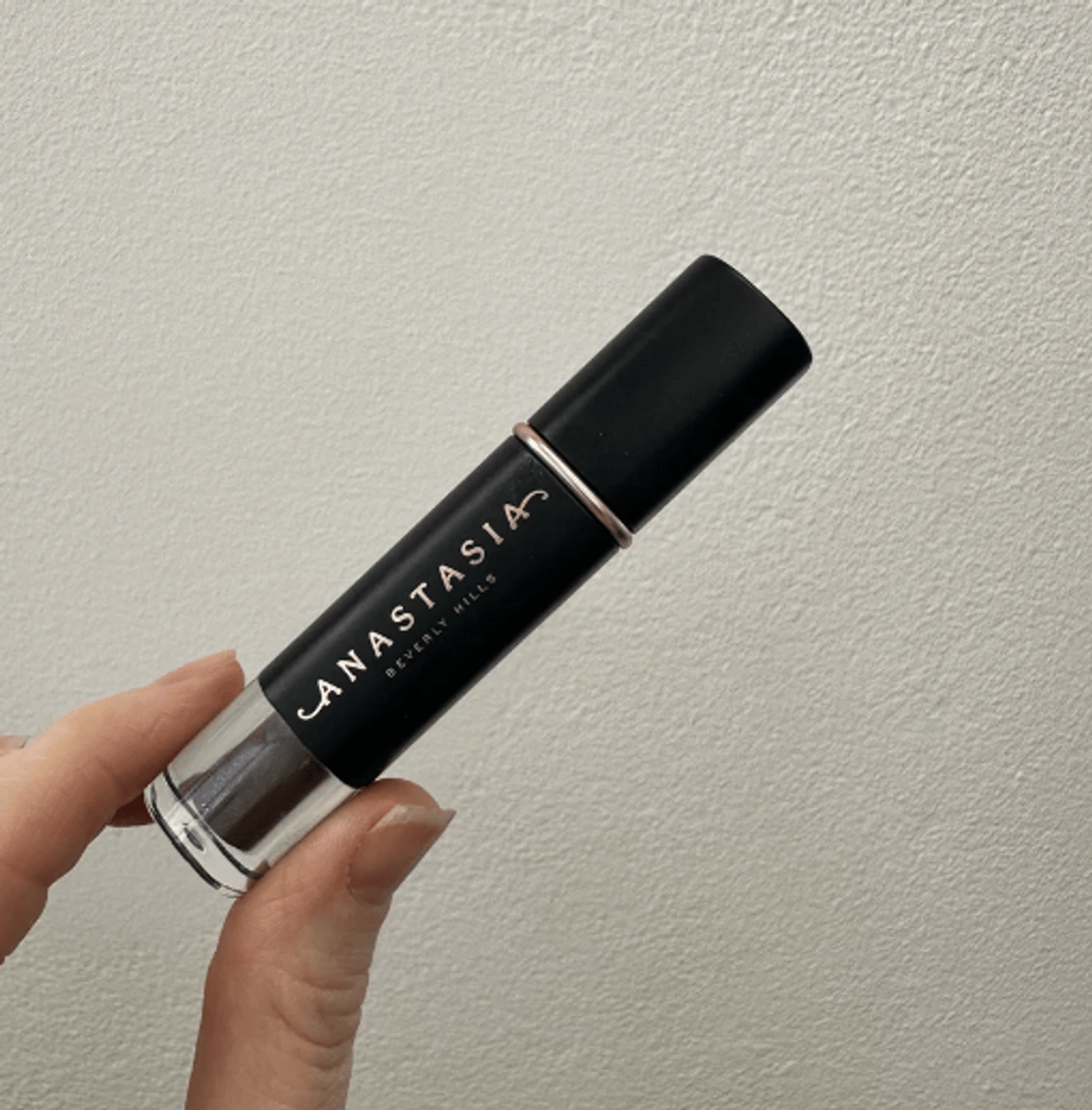 Anastasia Beverly Hills Volumising Tinted Brow Gel.