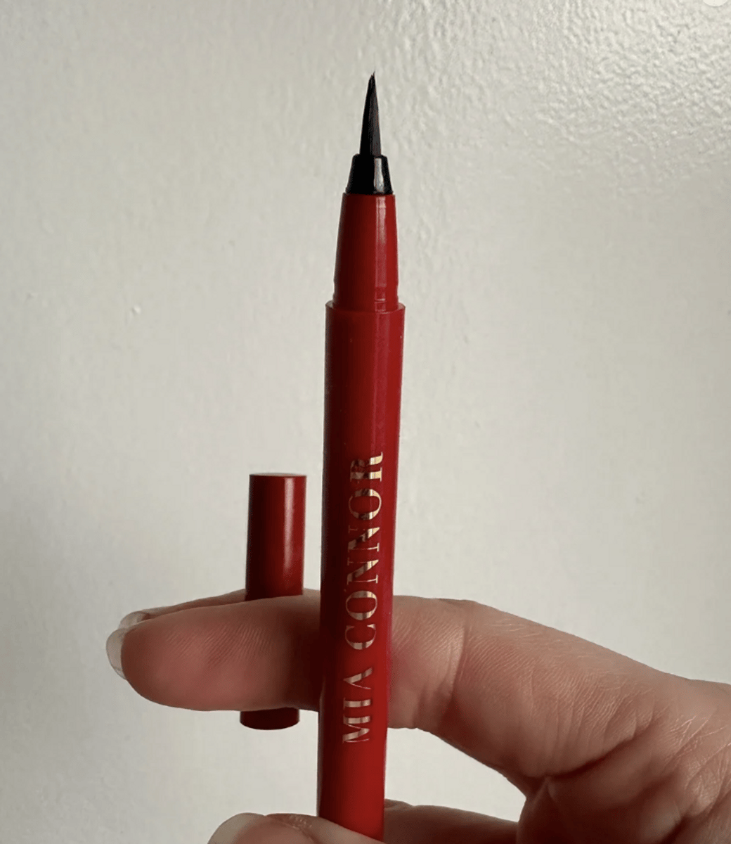 Mia Connor The Liner